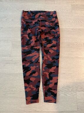 Lululemon Wunder Under HR Tight 28 in Heritage 360 Camo Smoky Red Size 12